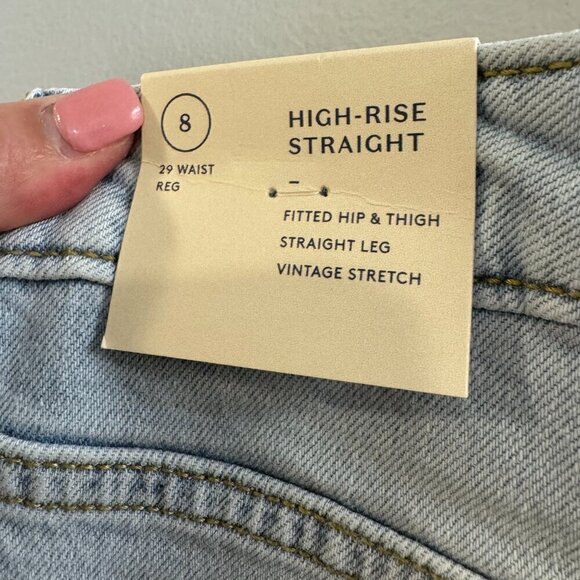 NWT Universal Thread Goods Co. High Rise Slim Straight Leg. Light Denim. Size 8 - Picture 5 of 6